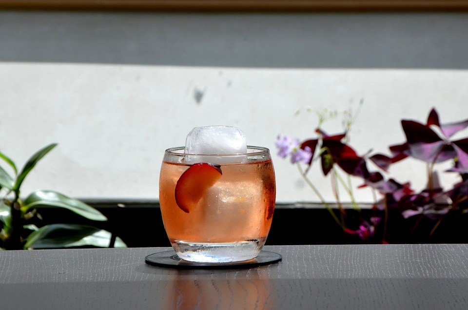 Negroni, Cóctel, MixologÃa, Umeshu, Ciruela, Licor